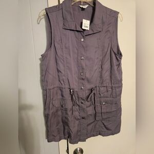 Dark Gray Sleeveless Button-Up Vest